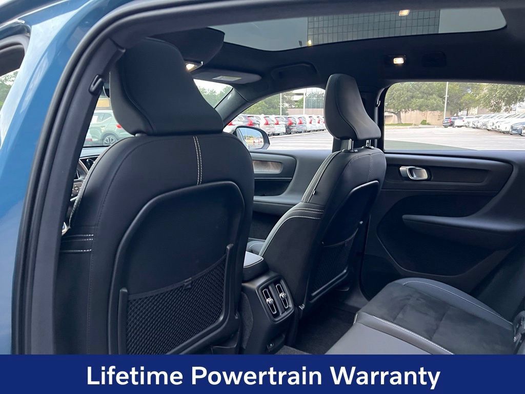Certified 2023 Volvo C40 P8 Recharge Plus AWD/4WD image 23
