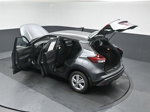 Used 2024 Nissan Kicks S image 38