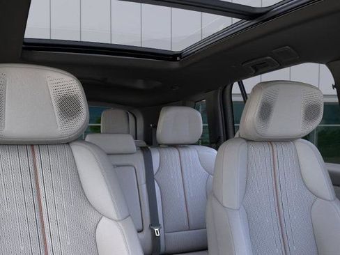 New 2026 Cadillac Vistiq Luxury image 24