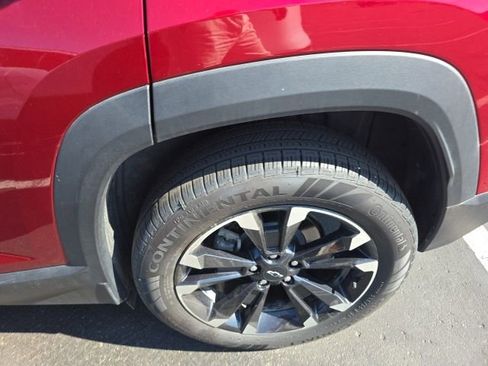 Used 2025 Chevrolet Equinox RS w/ Safety and Technology Package AWD/4WD image 5
