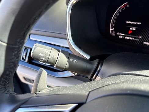 Certified 2025 Acura MDX w/ Technology Package image 29