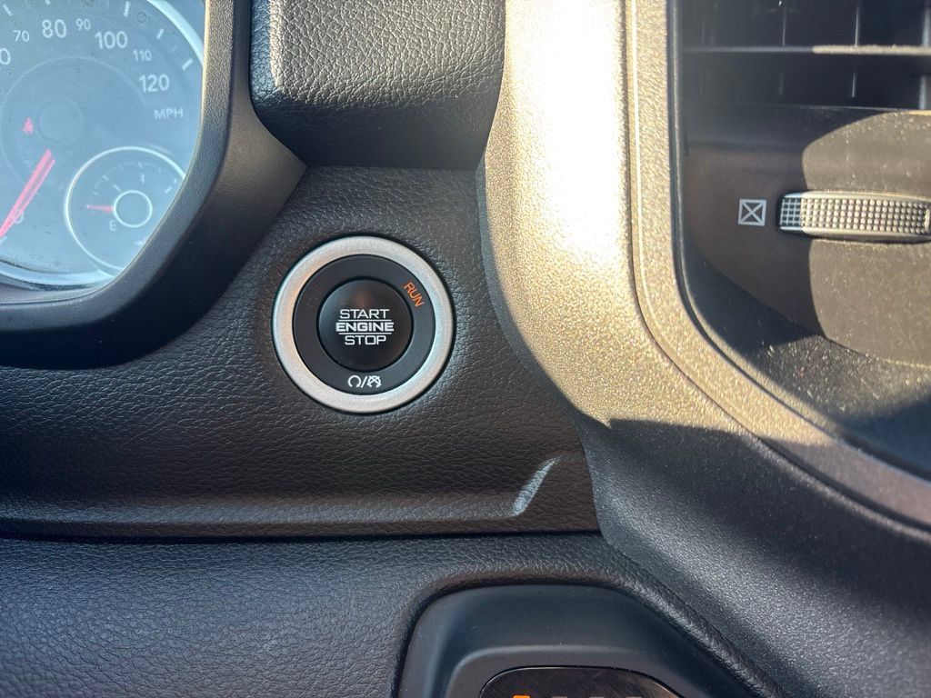 Used 2026 RAM 1500 Warlock AWD/4WD image 19