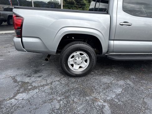 Used 2023 Toyota Tacoma SR w/ SR Convenience Package image 4
