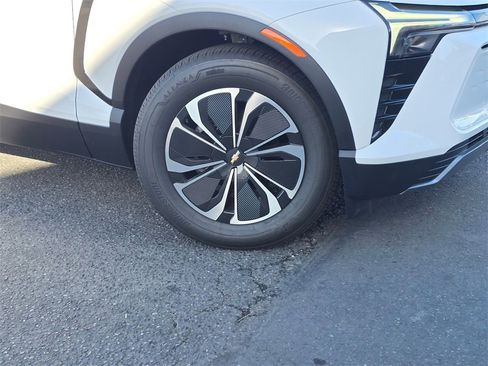 New 2026 Chevrolet Blazer EV LT image 2