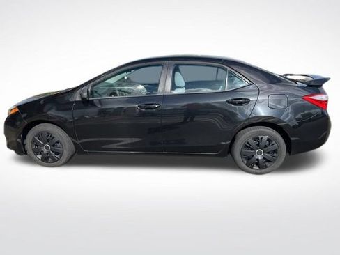 Used 2015 Toyota Corolla FWD image 3