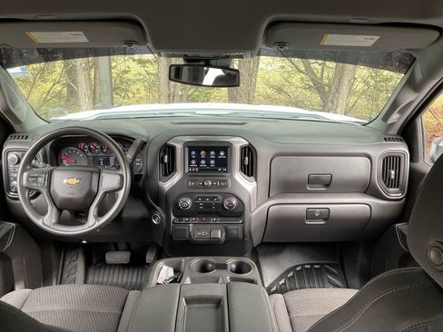 Used 2022 Chevrolet Silverado 1500 W/T w/ WT Value Package image 18