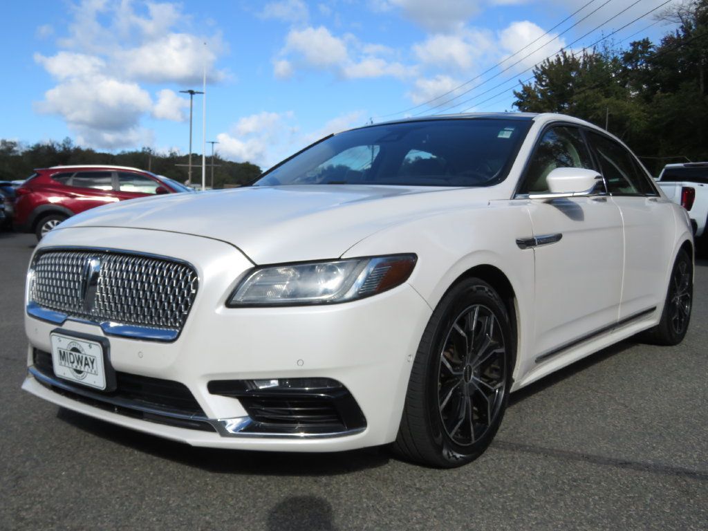 Used 2019 Lincoln Continental Reserve AWD/4WD image 1
