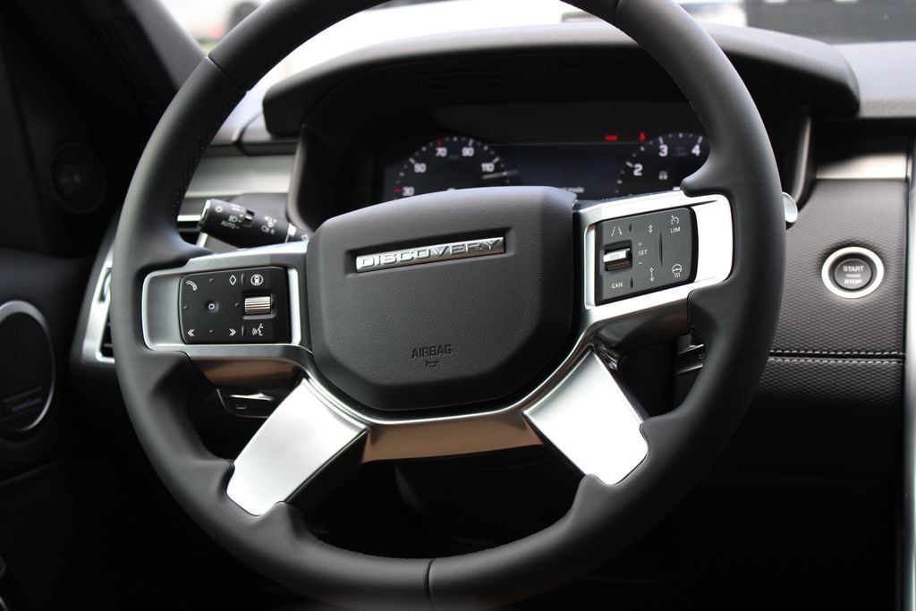 New 2026 Land Rover Discovery Dynamic SE AWD/4WD image 15