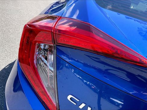 Used 2020 Honda Civic Sport image 32