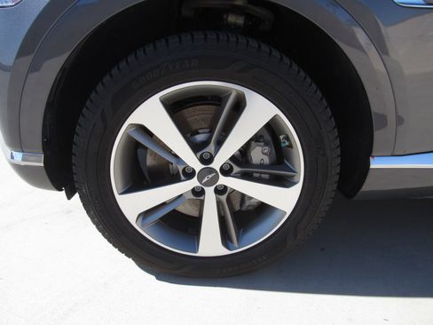 Used 2021 Genesis GV80 3.5T image 4