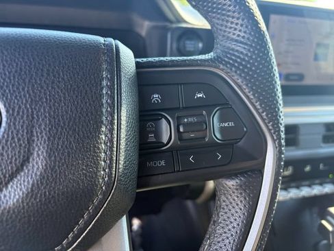 Certified 2024 Toyota Tacoma SR5 AWD/4WD image 23