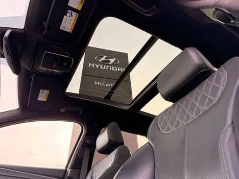 Used 2021 Hyundai Santa Fe Calligraphy image 2