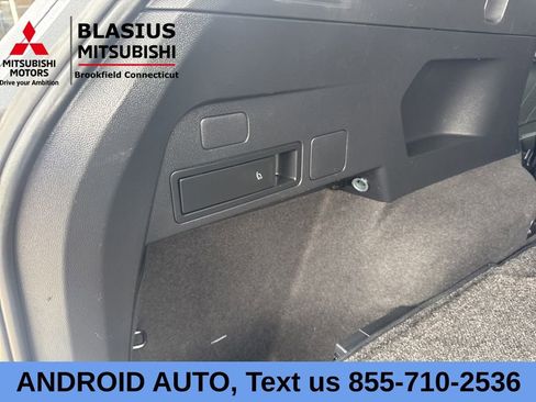 Used 2023 Volkswagen Tiguan SE R-Line AWD/4WD image 18