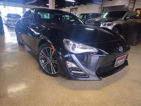 Used 2015 Scion FR-S image 1