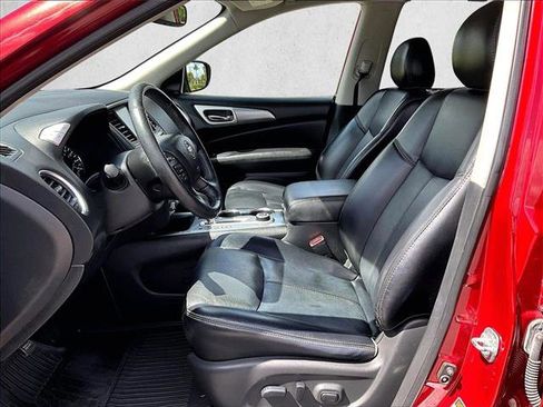 Used 2019 Nissan Pathfinder SL w/ Cargo Package image 24