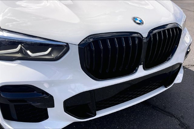 Used 2023 BMW X5 xDrive40i w/ M Sport Package AWD/4WD image 30