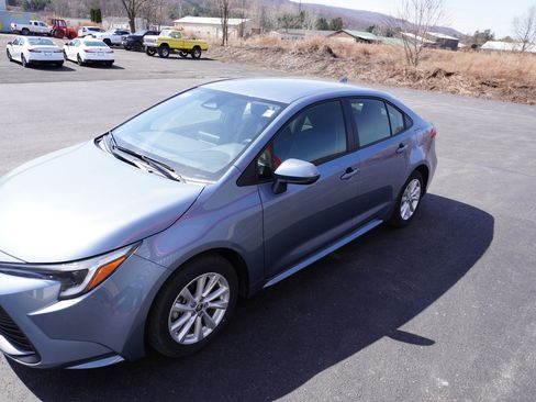 Certified 2026 Toyota Corolla LE w/ LE Premium Package image 4