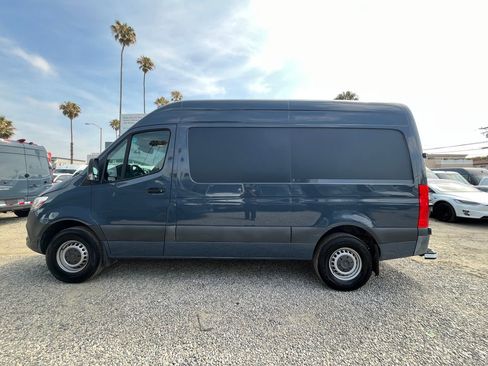 Used 2019 Mercedes-Benz Sprinter 144 image 11