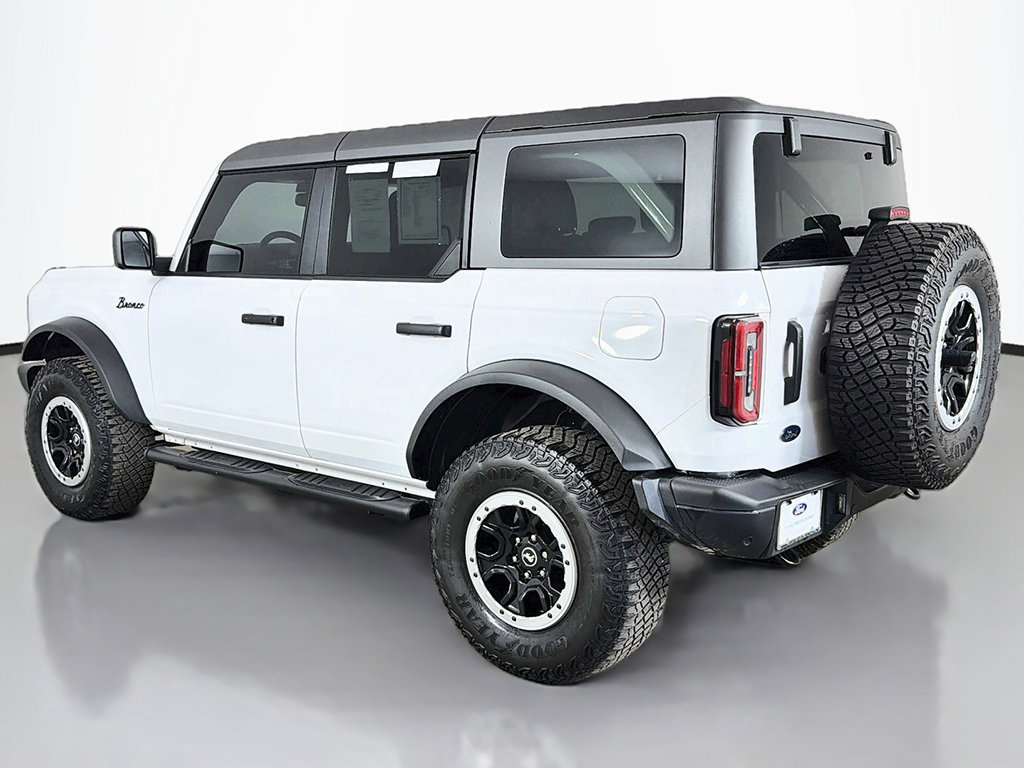 Used 2023 Ford Bronco Badlands w/ Sasquatch Package AWD/4WD image 9