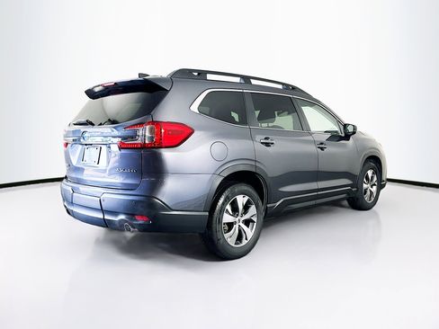 Used 2025 Subaru Ascent Premium image 9