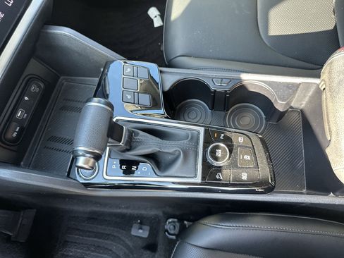 Certified 2024 Kia Sportage EX FWD image 21