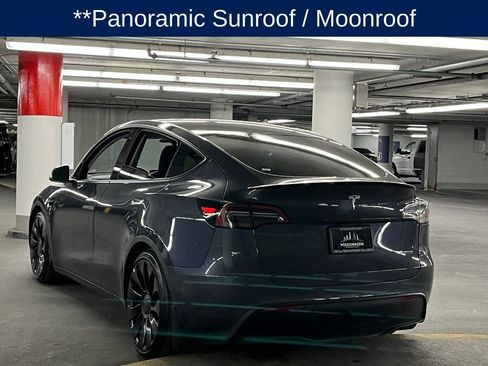 Used 2022 Tesla Model Y Performance image 5