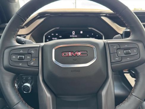 Used 2025 GMC Sierra 1500 AT4 w/ AT4 Premium Package AWD/4WD image 20