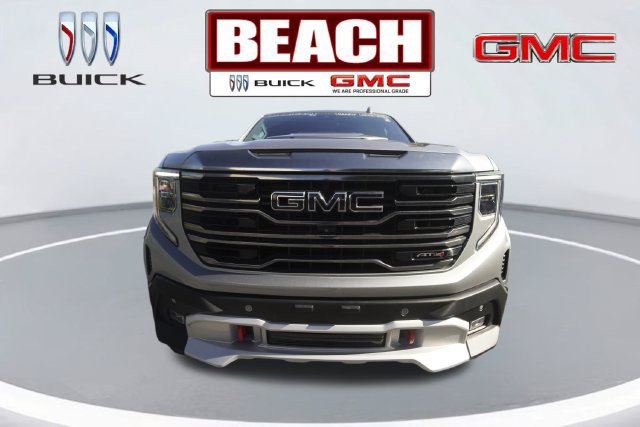 Used 2023 GMC Sierra 1500 AT4 w/ AT4 Premium Package AWD/4WD image 8