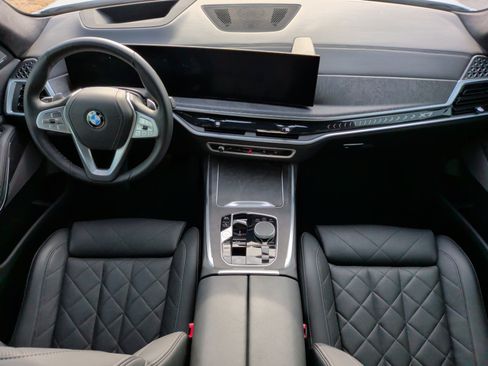 Certified 2024 BMW X7 xDrive40i image 31