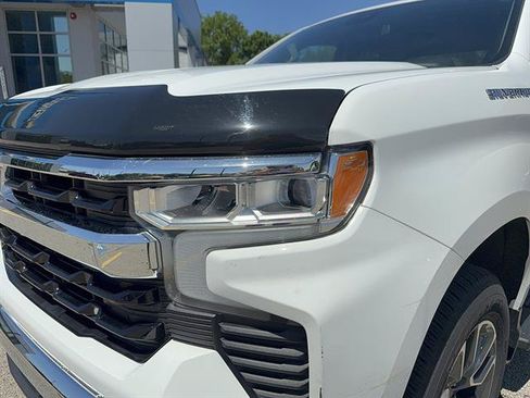 Used 2023 Chevrolet Silverado 1500 LT AWD/4WD image 23