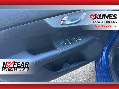 Used 2024 Kia Forte LXS image 17