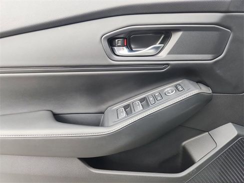 Used 2023 Honda Accord Sport image 21