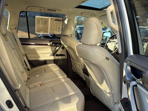 Used 2018 Lexus GX 460 Luxury image 11