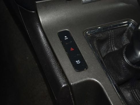 Used 2013 Ford Mustang Premium image 27