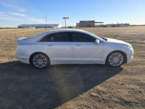 Used 2016 Lincoln MKZ w/ Equipment Group 300A Reserve image 4
