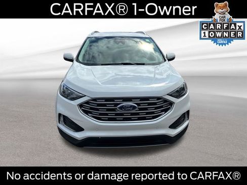 Certified 2022 Ford Edge Titanium AWD/4WD image 2