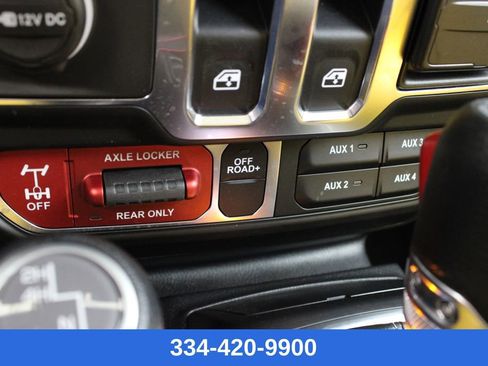 Used 2024 Jeep Wrangler Willys image 25