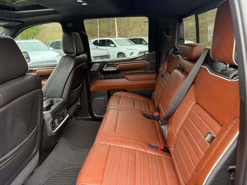 Used 2023 GMC Sierra 1500 Denali Ultimate image 15