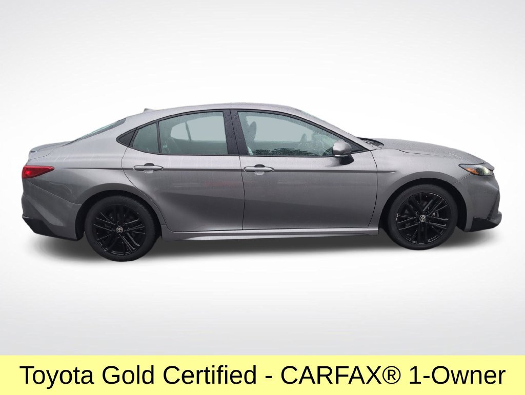 Certified 2025 Toyota Camry SE FWD image 7