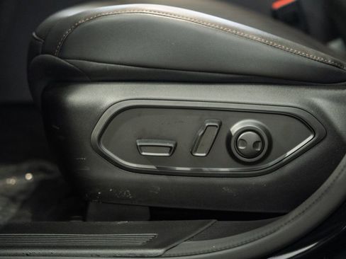 New 2026 Jeep Cherokee Limited image 35