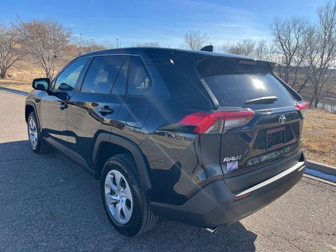 Used 2022 Toyota RAV4 LE image 6