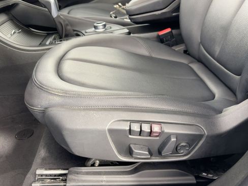 Used 2018 BMW X1 sDrive28i image 12