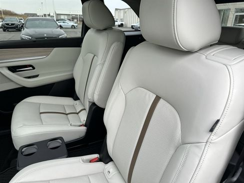 Used 2024 MAZDA CX-90 3.3 Turbo w/ Premium Plus Pkg image 22