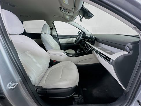 Used 2025 Hyundai Tucson SEL FWD image 30