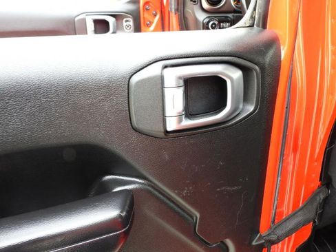 Used 2019 Jeep Wrangler Unlimited Sport S image 35