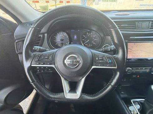 Used 2020 Nissan Rogue SV w/ Sun & Sound Touring Package AWD/4WD image 12