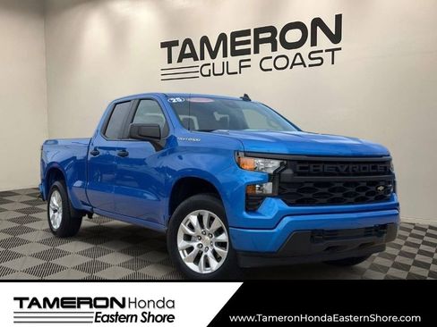 Used 2025 Chevrolet Silverado 1500 Custom AWD/4WD image 1