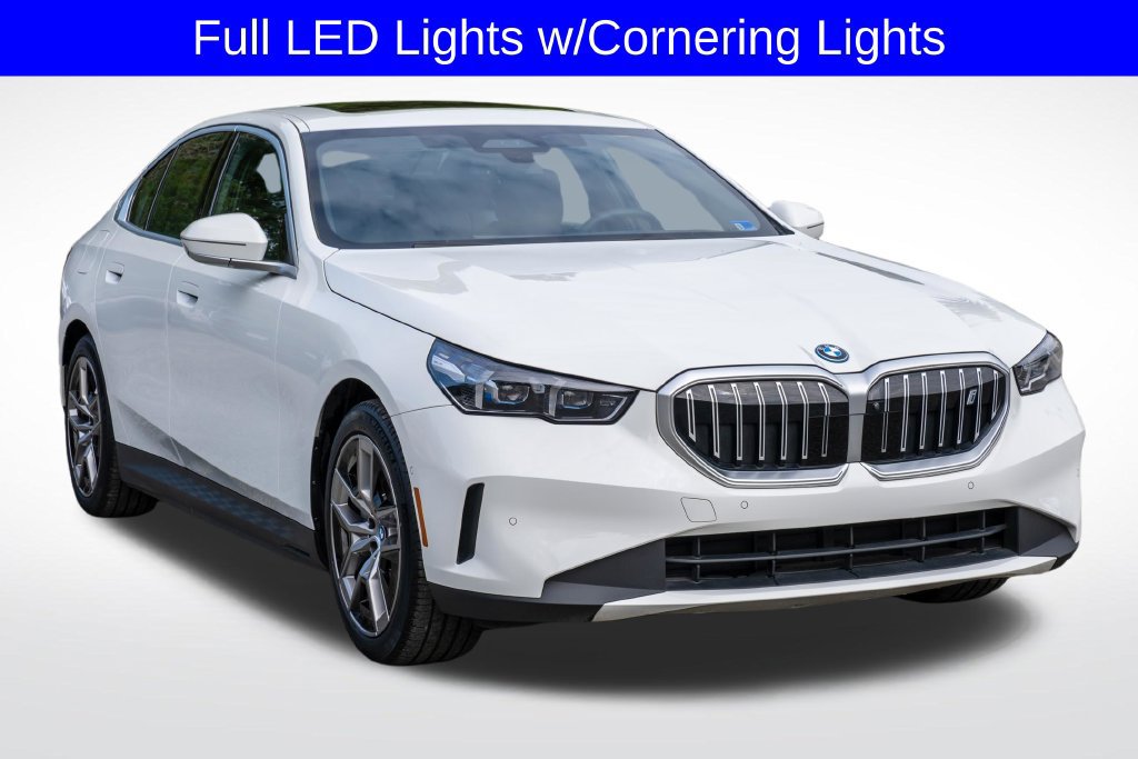 Used 2024 BMW i5 eDrive40i w/ M Sport Package RWD image 10