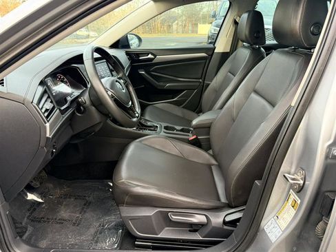 Used 2020 Volkswagen Jetta SE FWD image 23