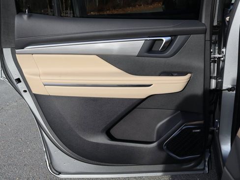 New 2026 Buick Enclave Preferred w/ Power Package image 23